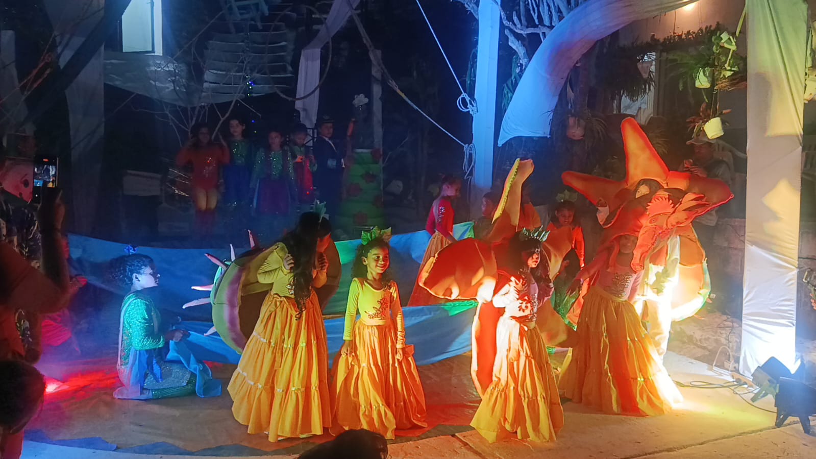 festival de artes a la calale 10 ,dia mundial del circo, carnaval la calle 10.